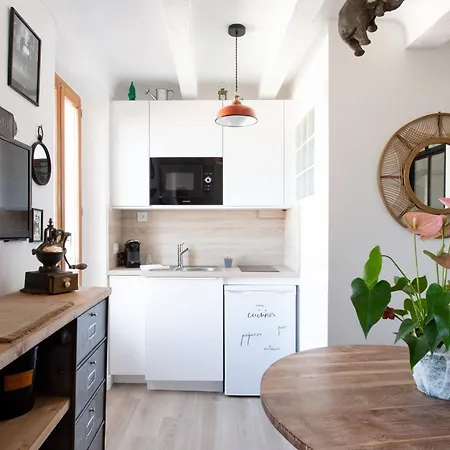 Savane -studio Cosy Proche Croisette-classe 2 Etoiles *